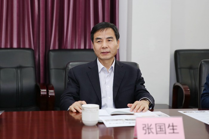 日照市人力资源社会保障局张国生副局长讲话会谈结束后,万志新院长